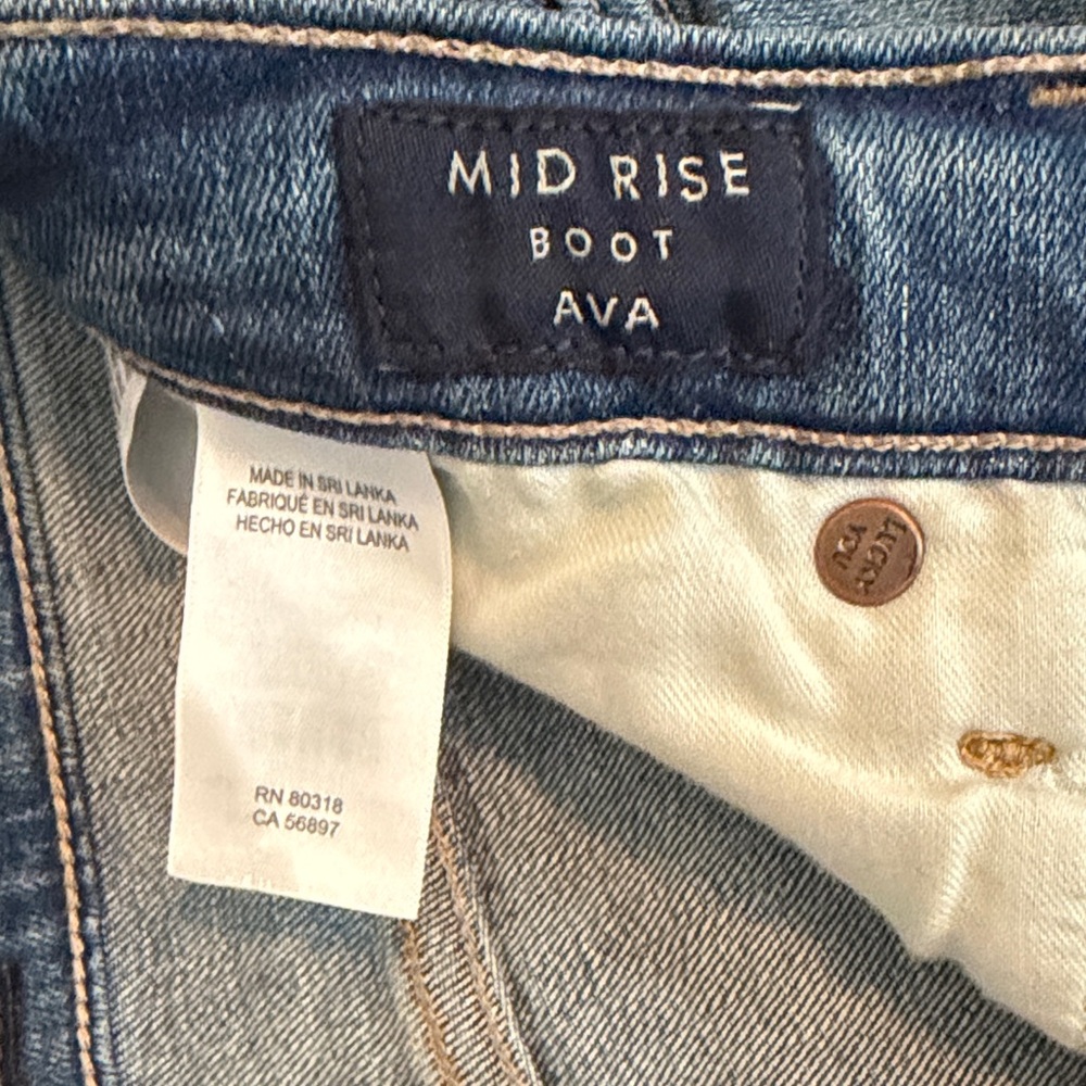 Lucky Brand Medium Blue Denim Jeans - Picture 3 of 3